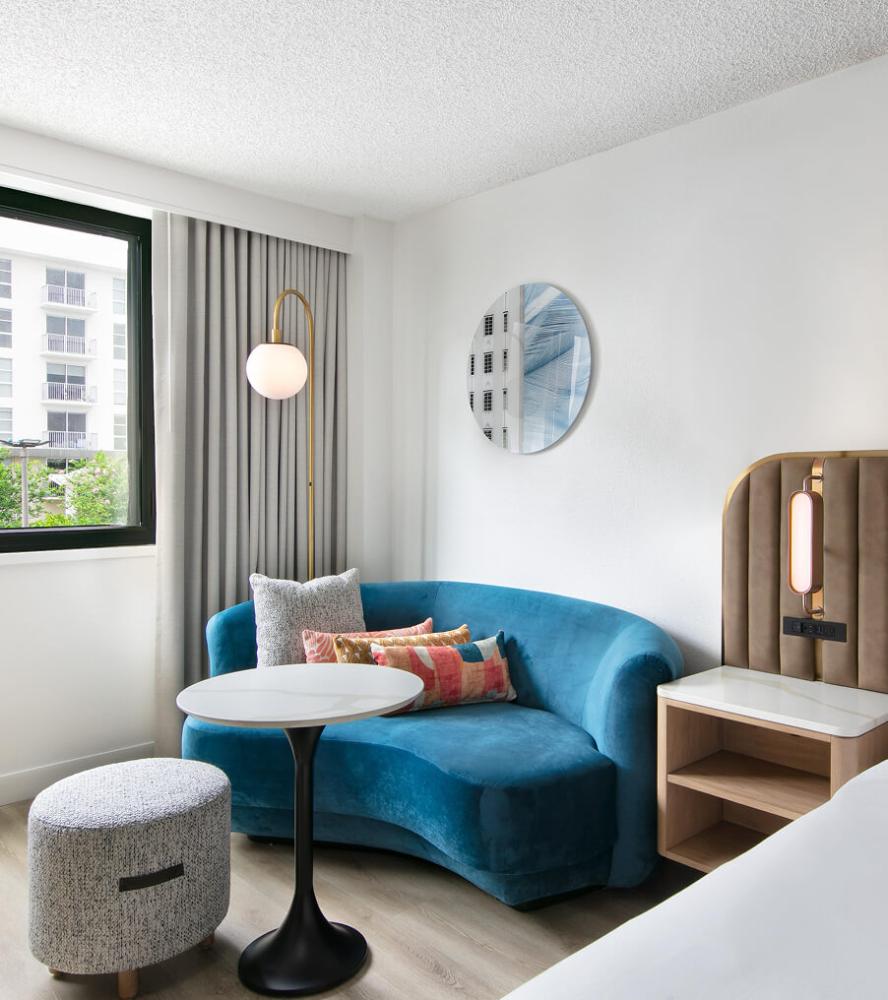 Contemporary circular table at Sonesta Miami hotel
